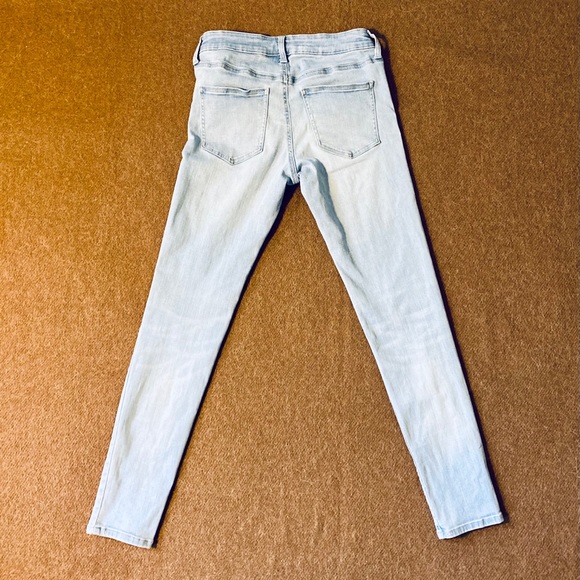 Uniqlo skinny ultra stretch jeans - Picture 2 of 2